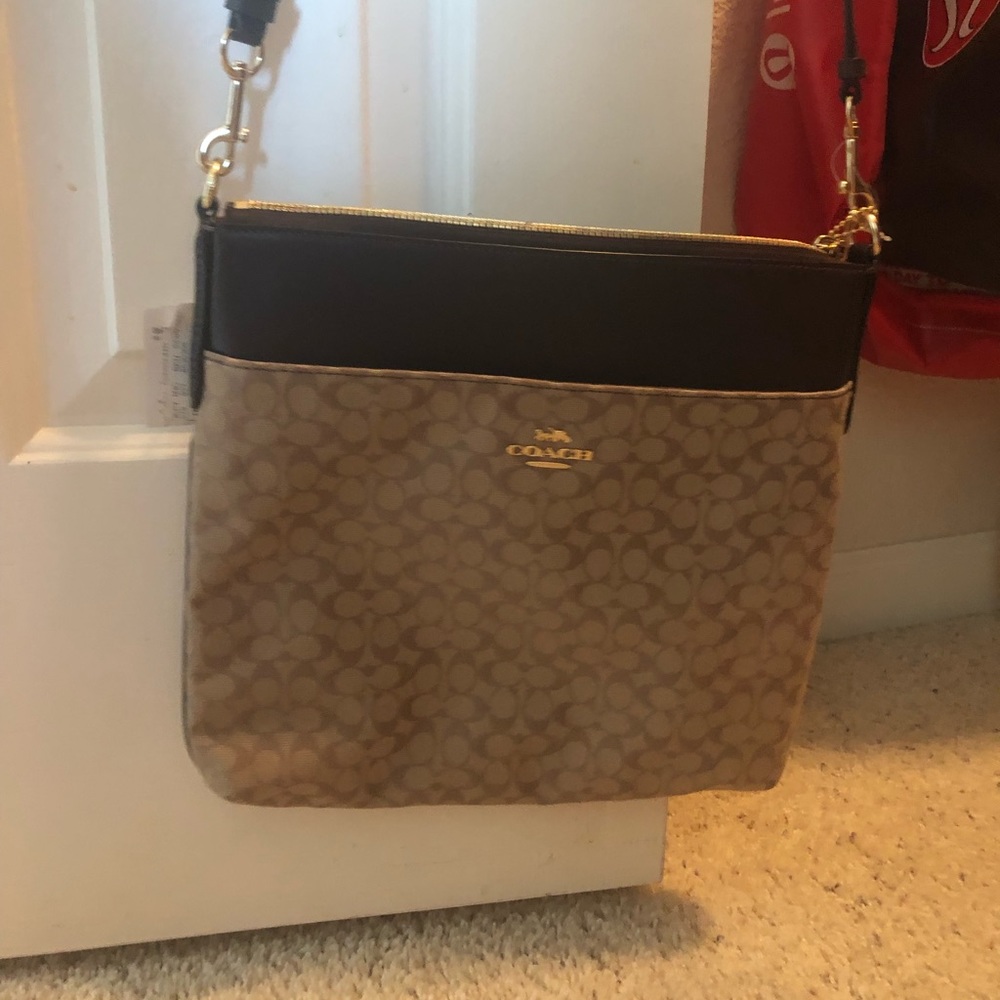 Coach cross body pursue